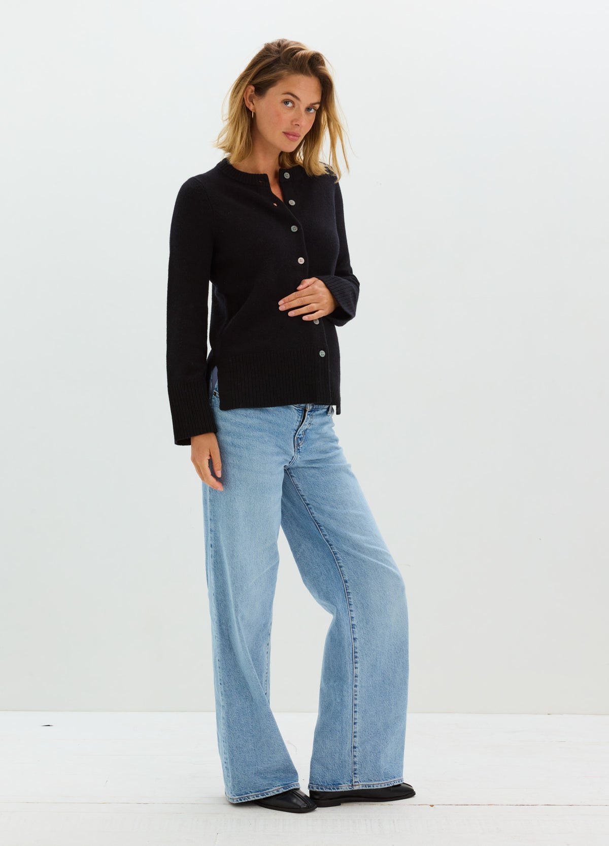 The Relaxed Wide Leg Maternity Jean